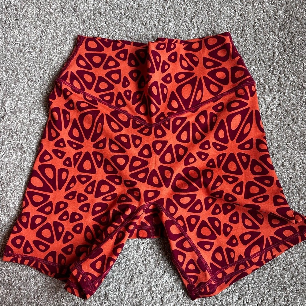 Vitality Ascend Volley Short- Wildberry